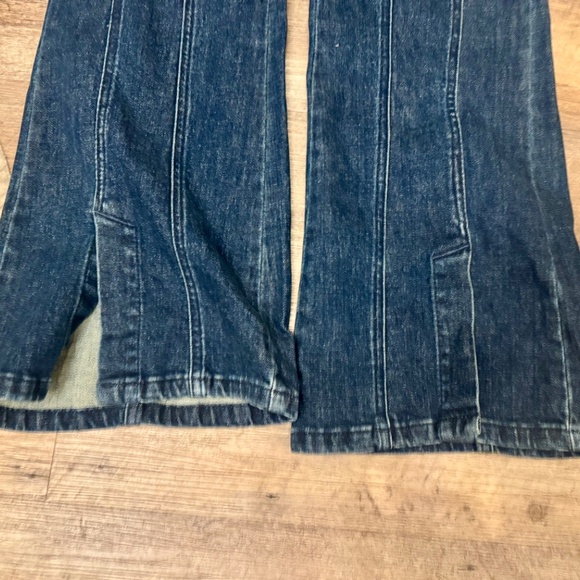 Free People, Jayde Point Collar Short Sleeve Flared Leg Flight Suit Size L - Picture 4 of 7